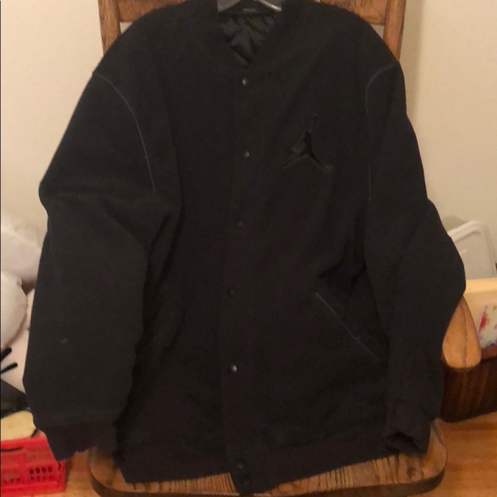 Air Jordan men’s bomber jacket XL